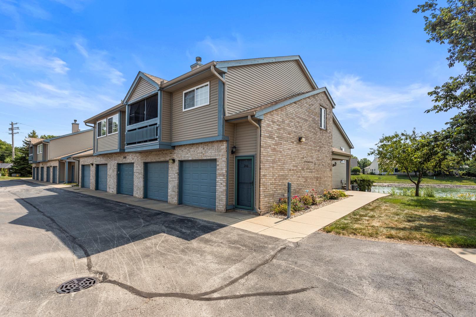 2406 Windward Boulevard 205 Property Photo 4