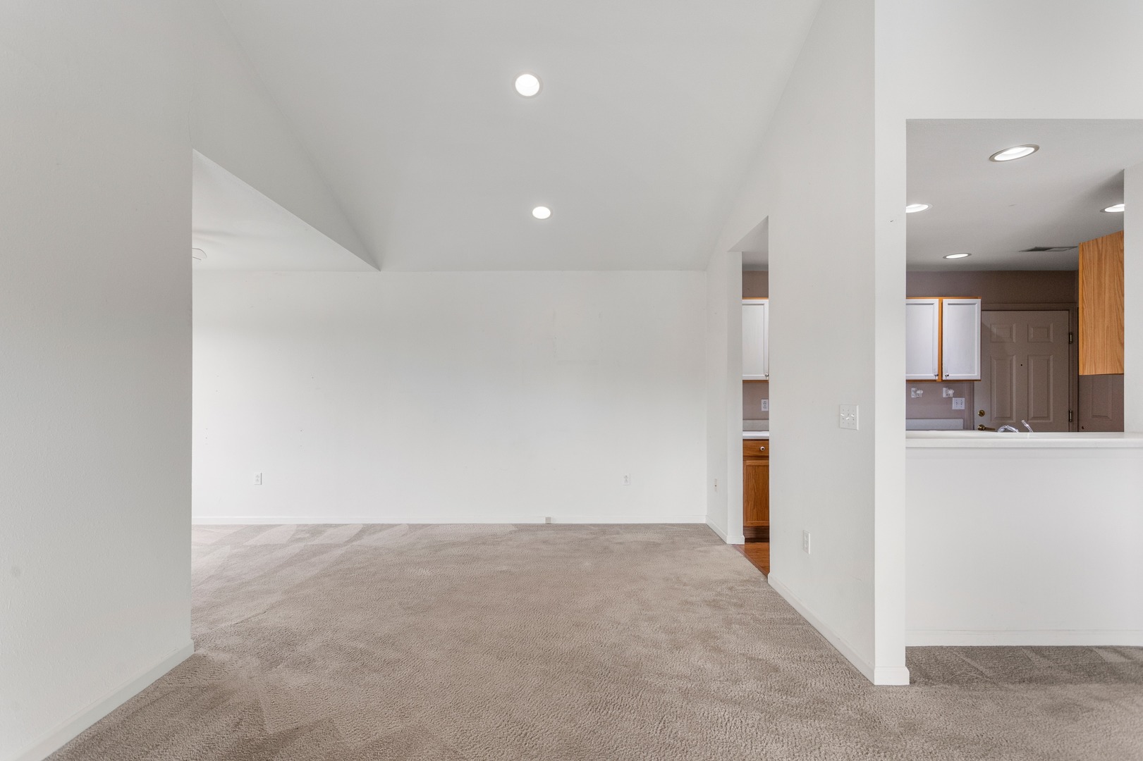 2406 Windward Boulevard 205 Property Photo 12
