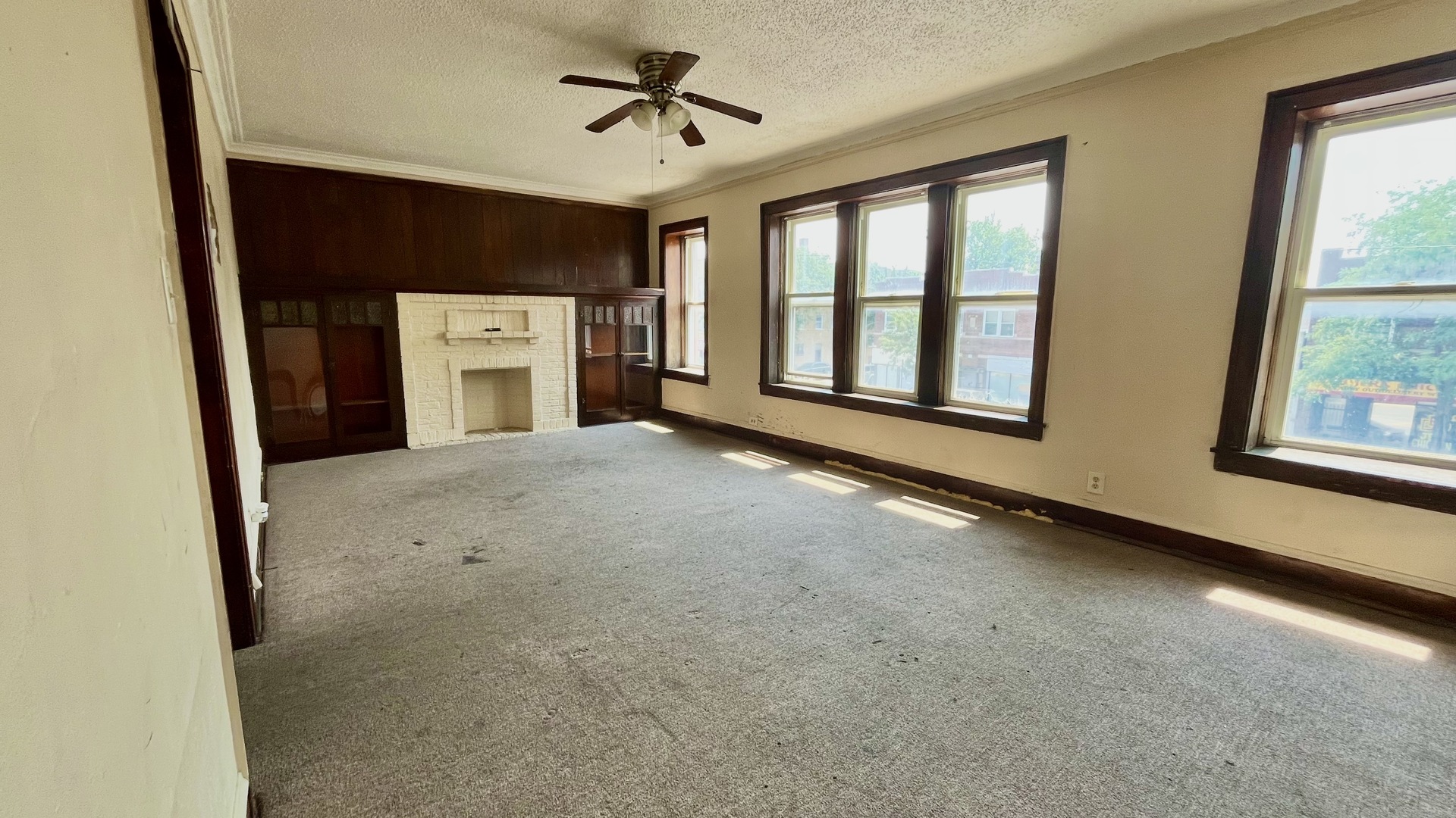 5316 W North Avenue Property Photo 2