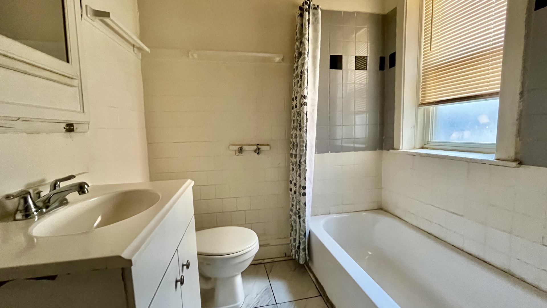 5316 W North Avenue Property Photo 10