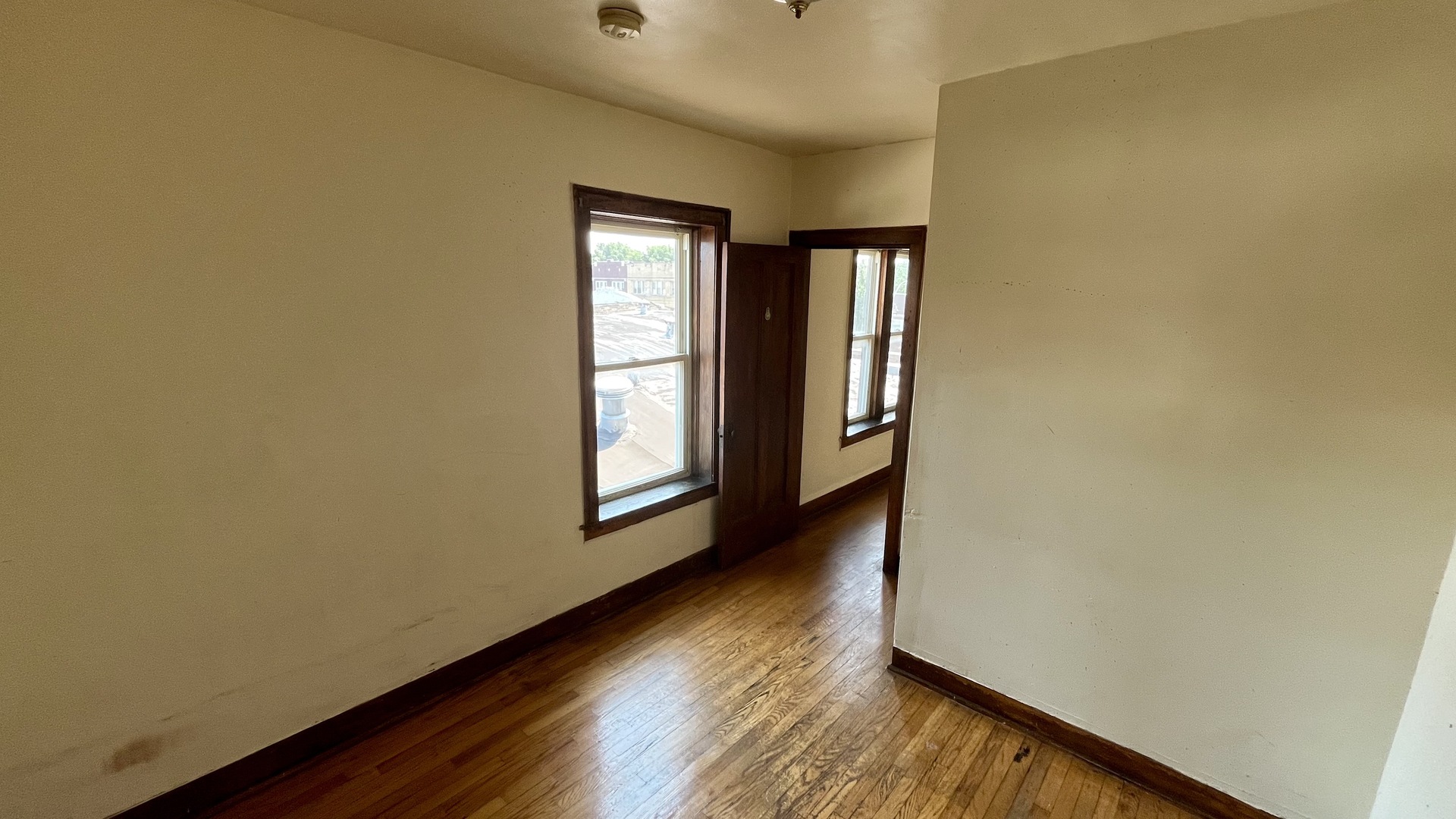 5316 W North Avenue Property Photo 14
