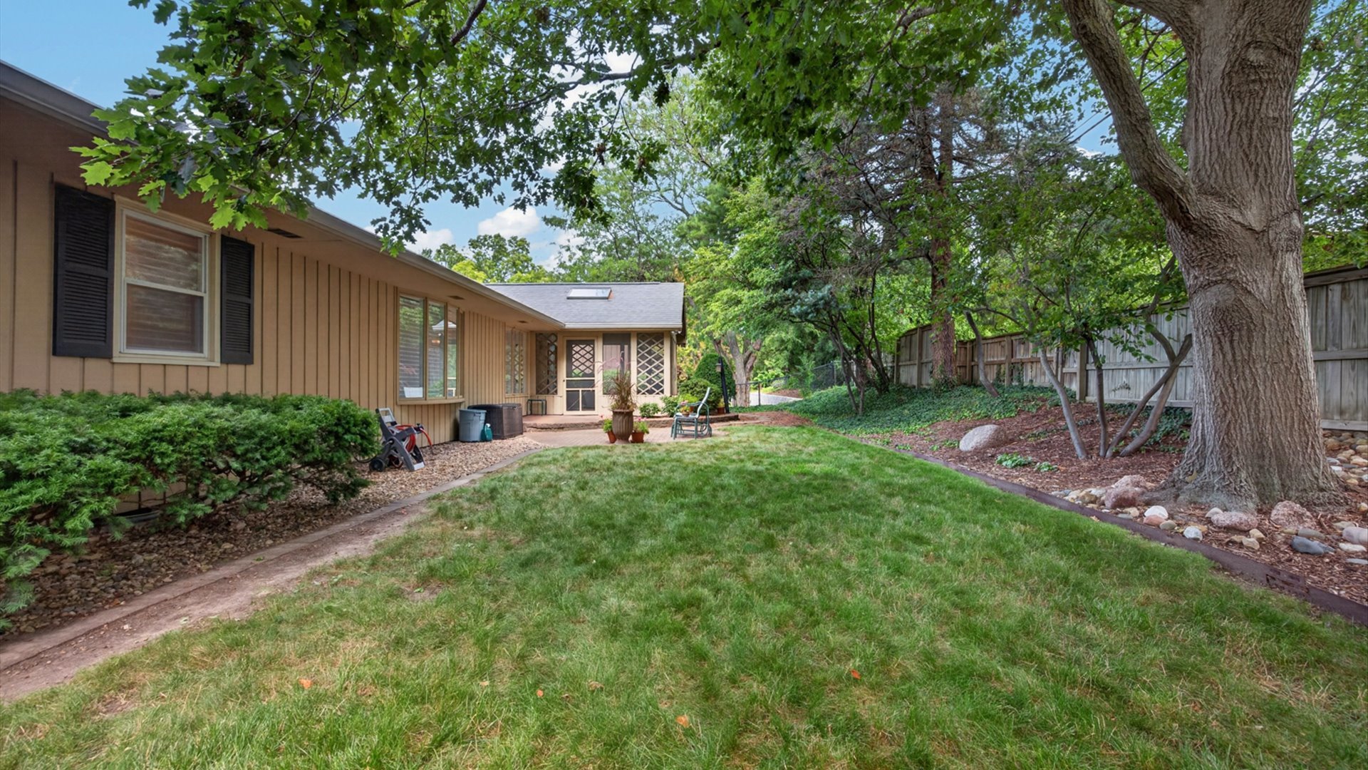 224 Fleetwood Drive Property Photo 40