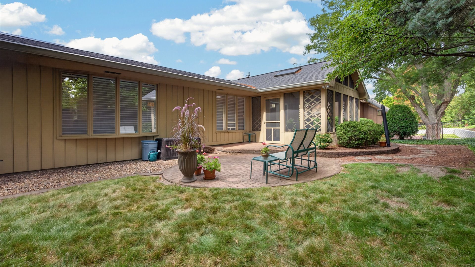 224 Fleetwood Drive Property Photo 43