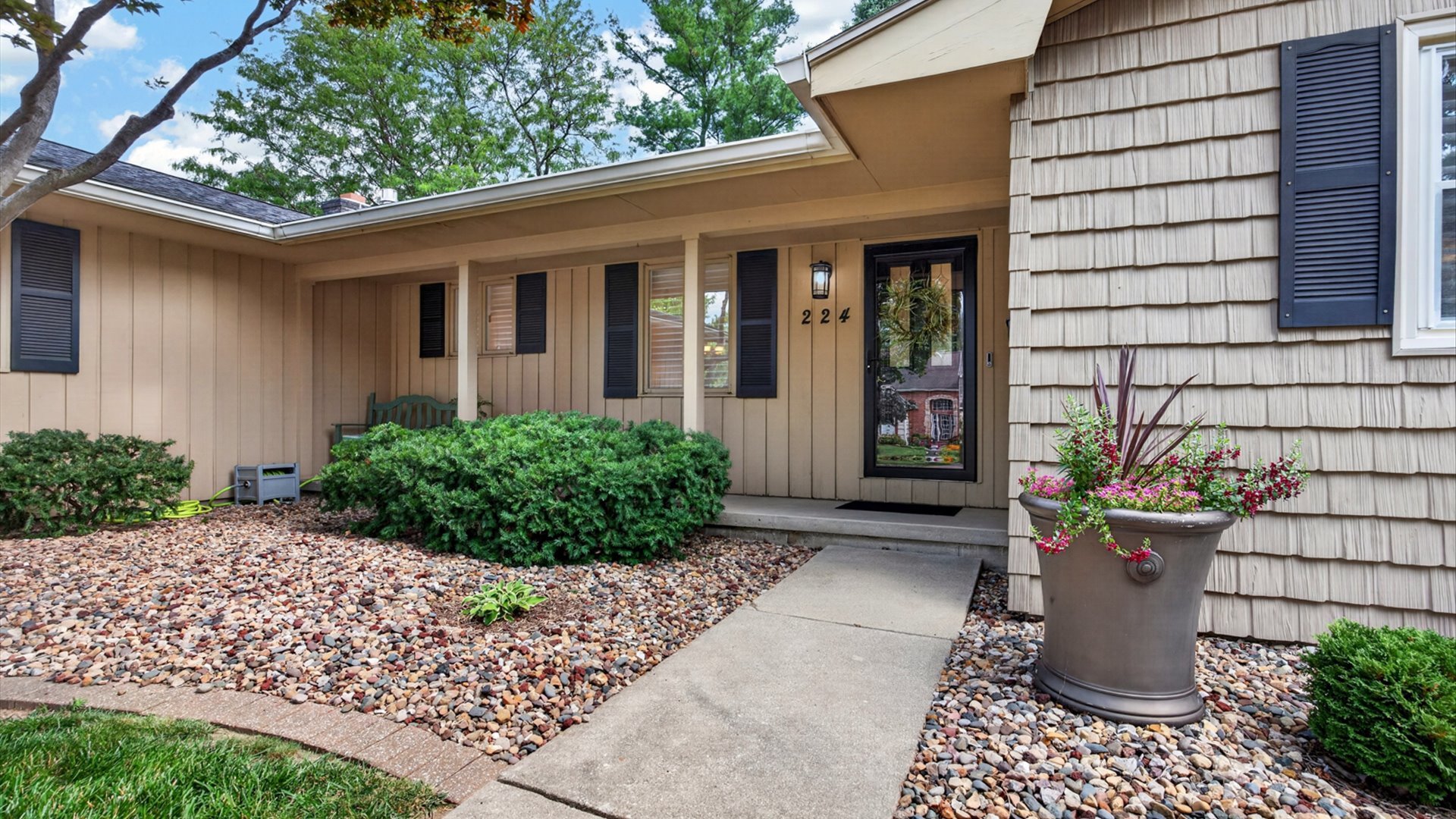 224 Fleetwood Drive Property Photo 46