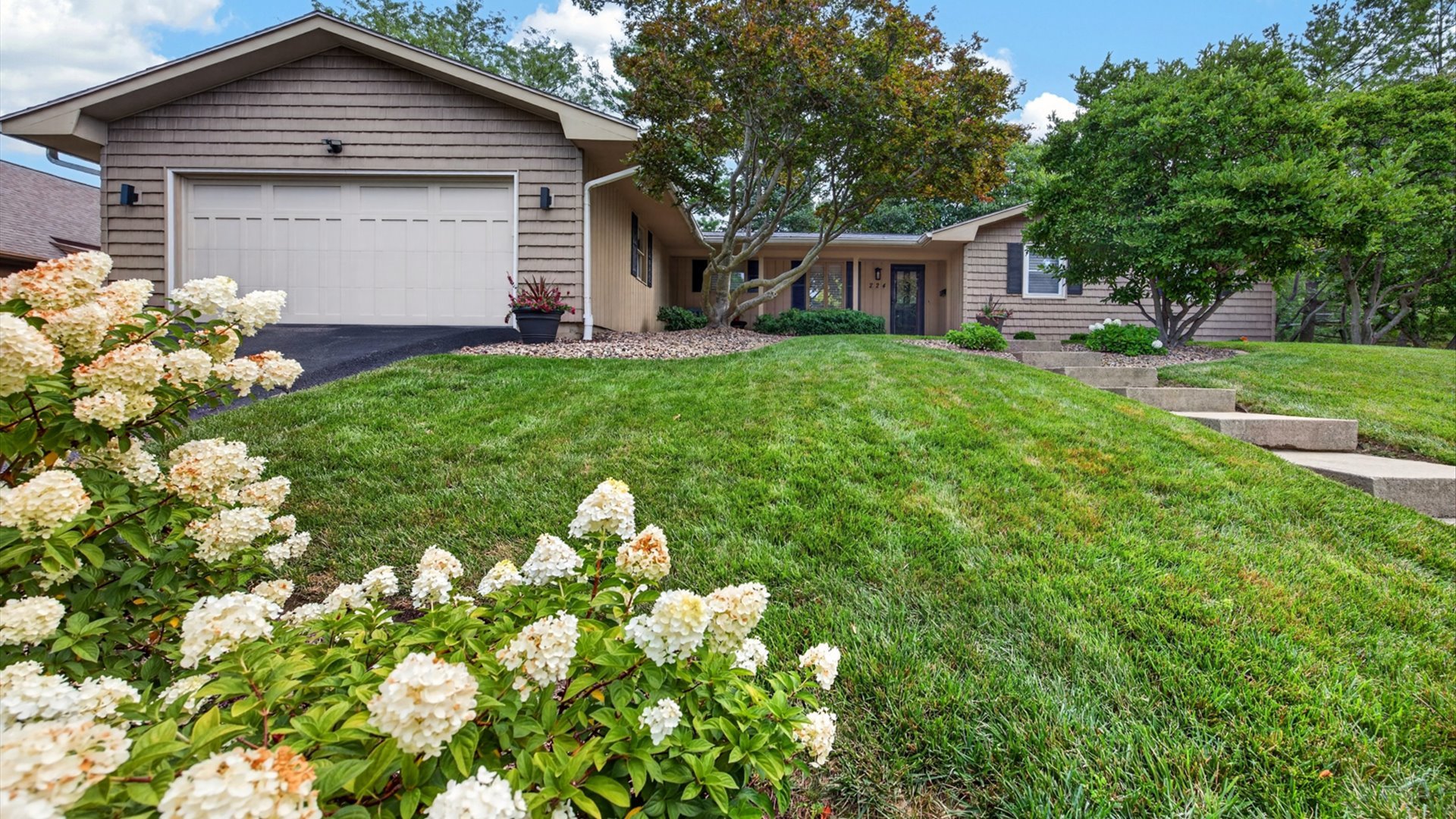 224 Fleetwood Drive Property Photo 49