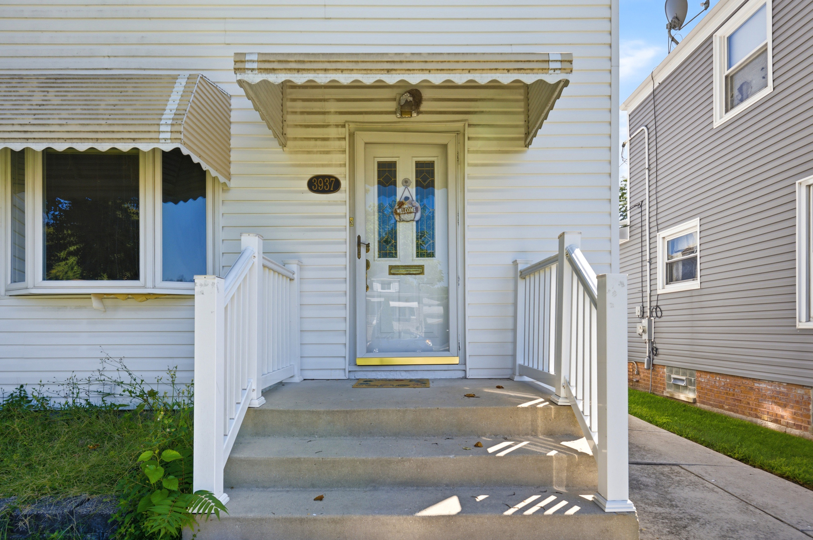 3937 Clinton Avenue Property Photo 4