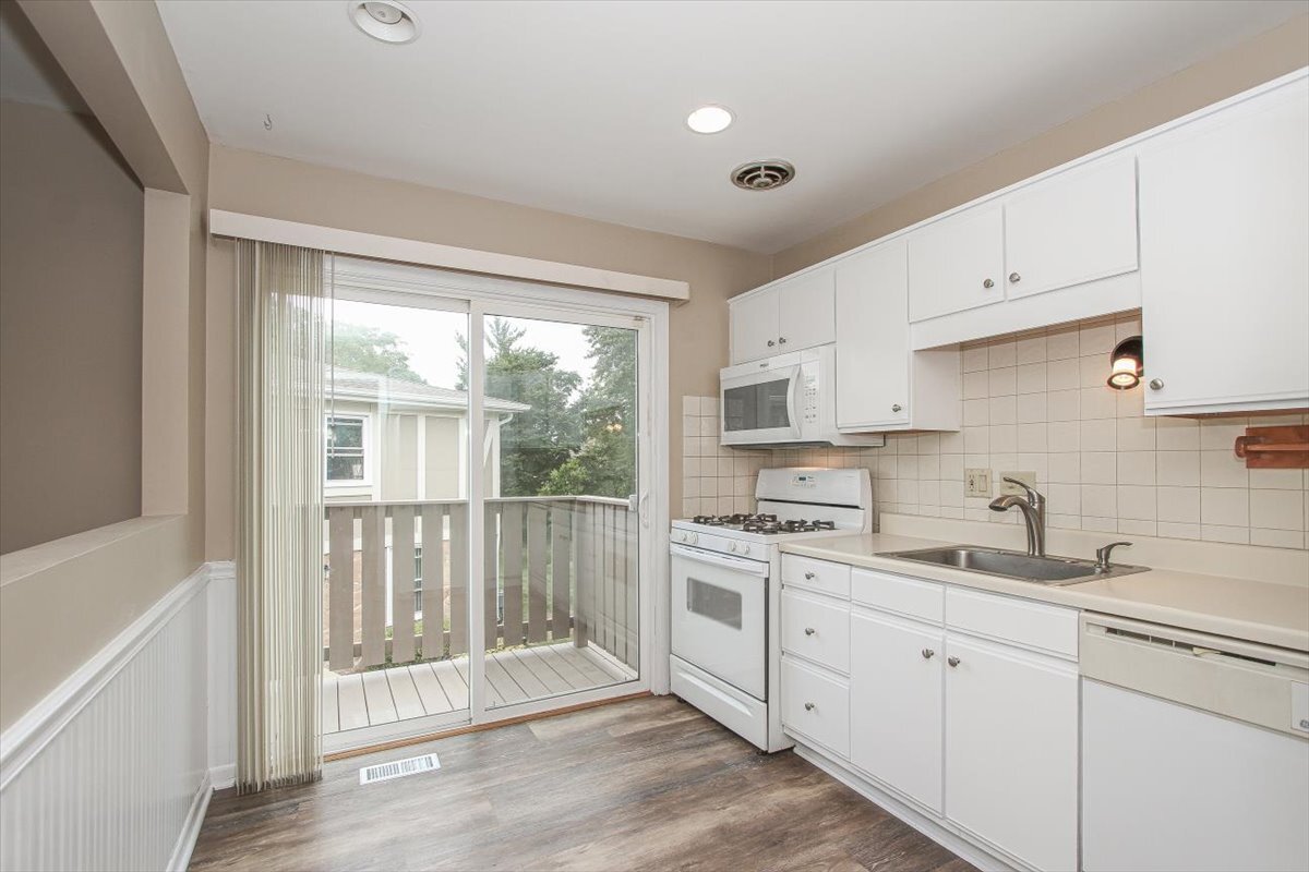 1063 Hampton Harbor 1063 Property Photo 13