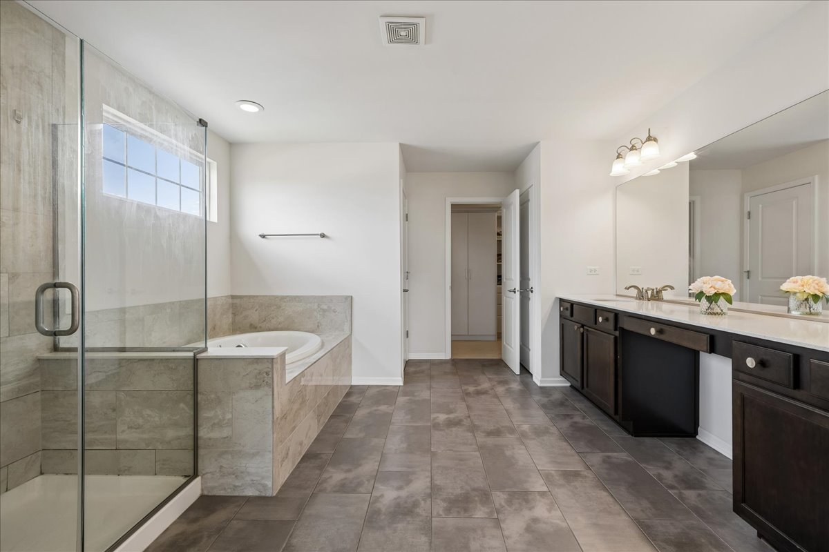 4327 Plantree Road Property Photo 17