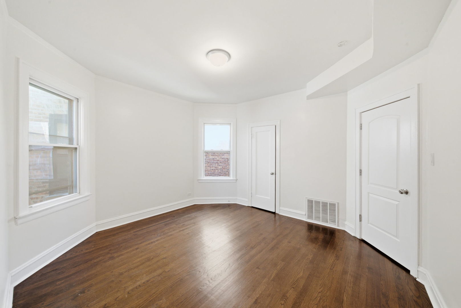 8024 S Vernon Avenue 1 Property Photo 11