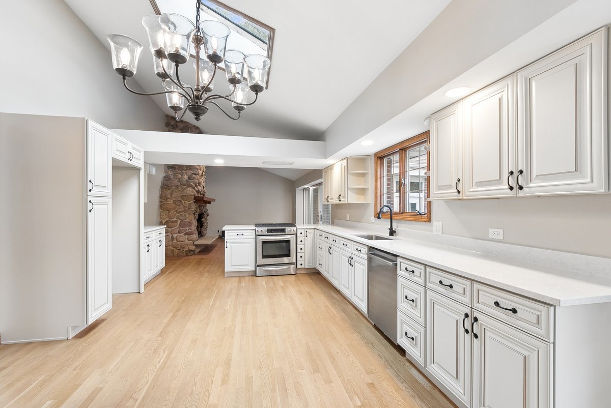 24820 S Harlem Avenue Property Photo 3