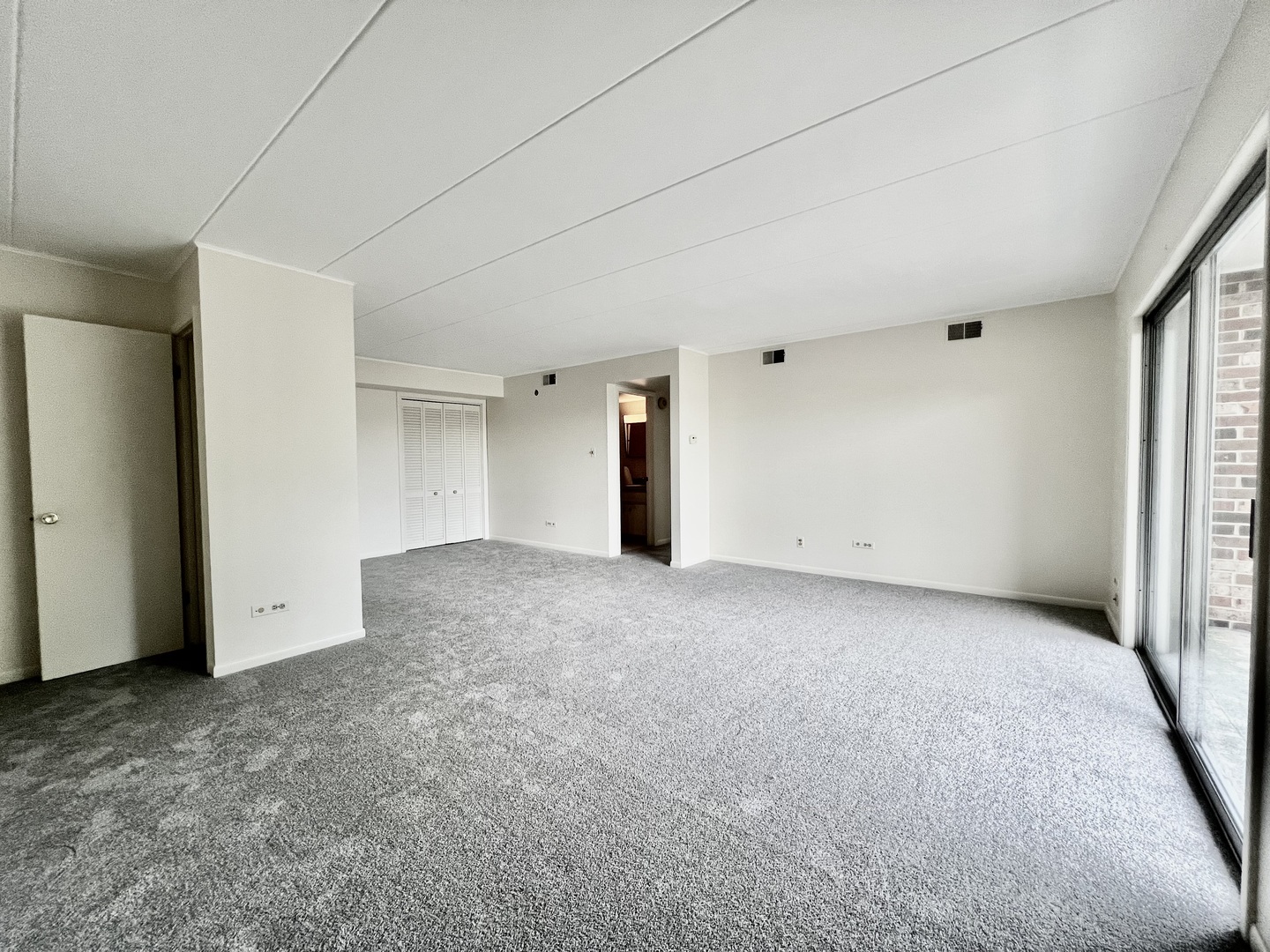 11012 Kilpatrick Avenue 3ne Property Photo 4