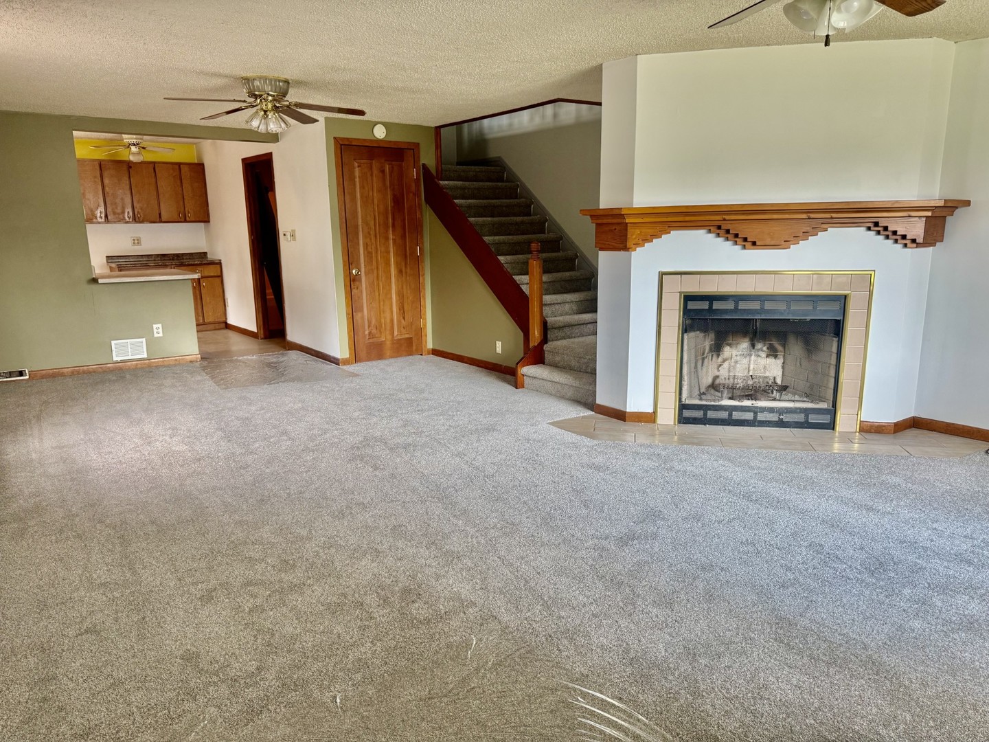 1521 1st Street Property Photo 3