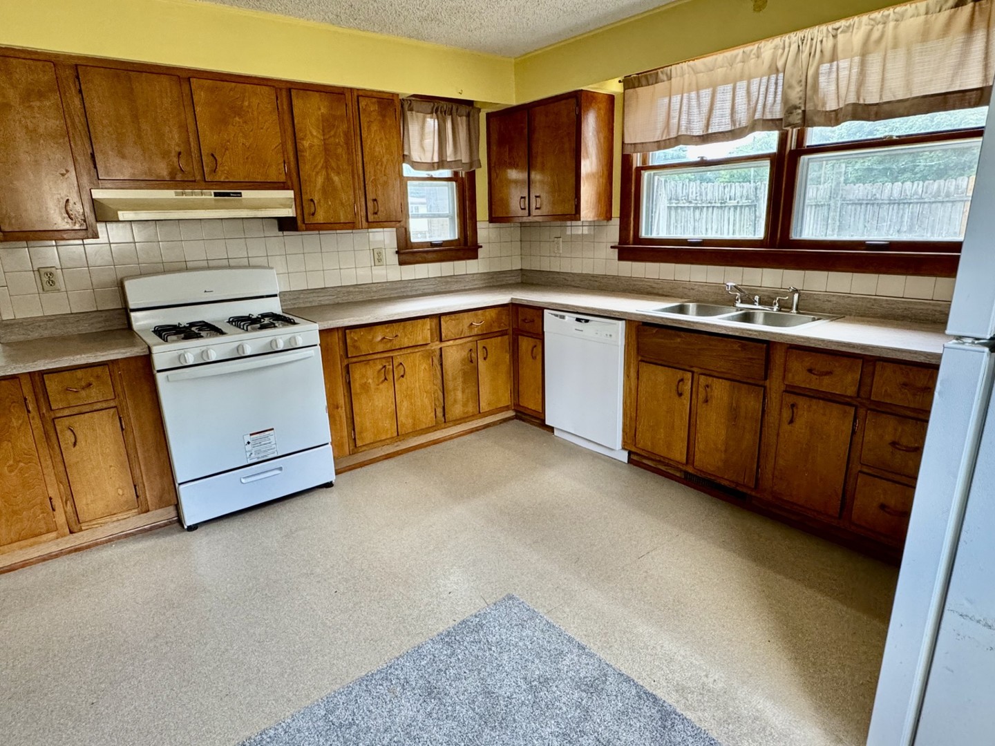 1521 1st Street Property Photo 7