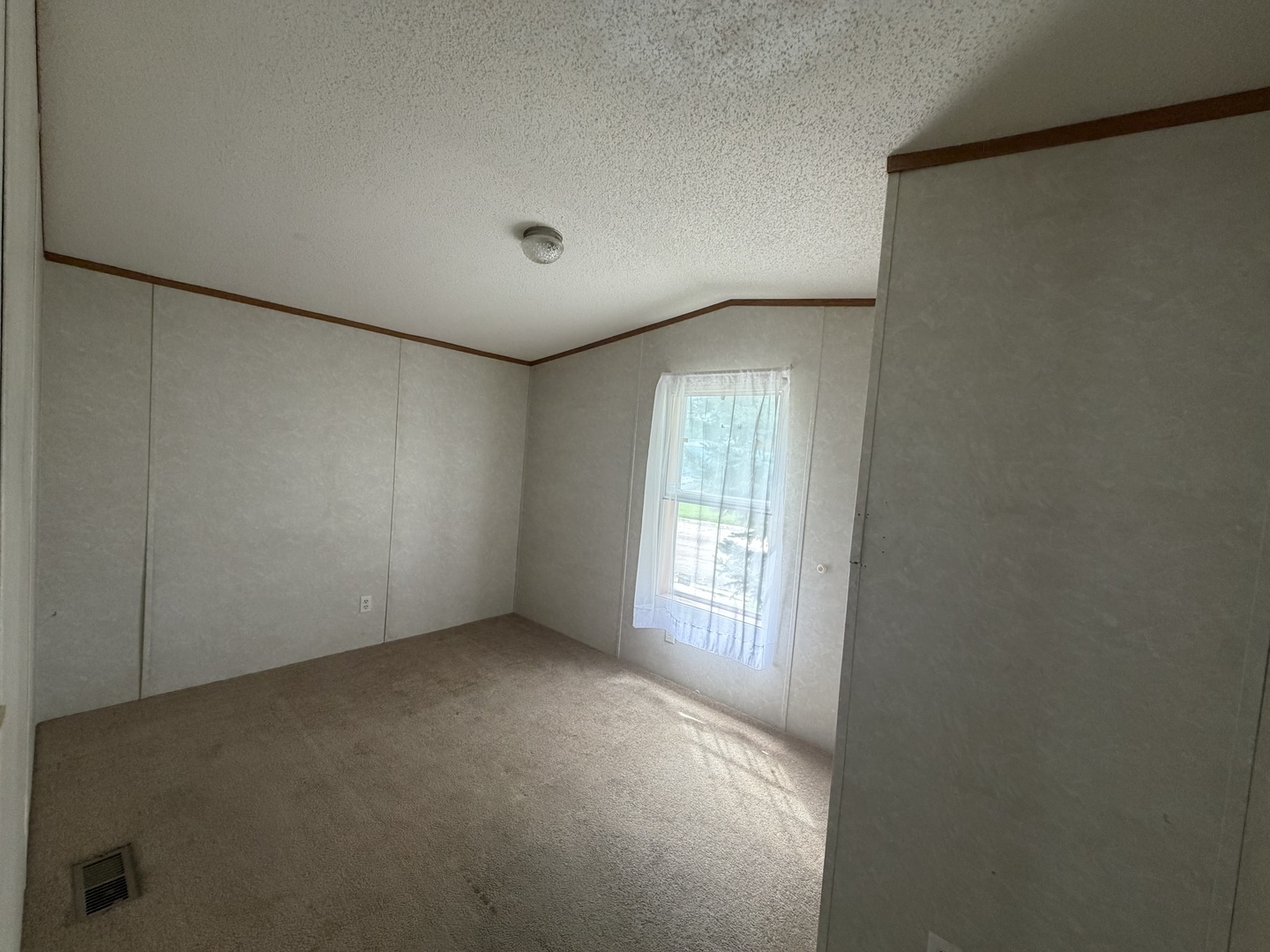 16 W Wasson Road 19 Property Photo 6