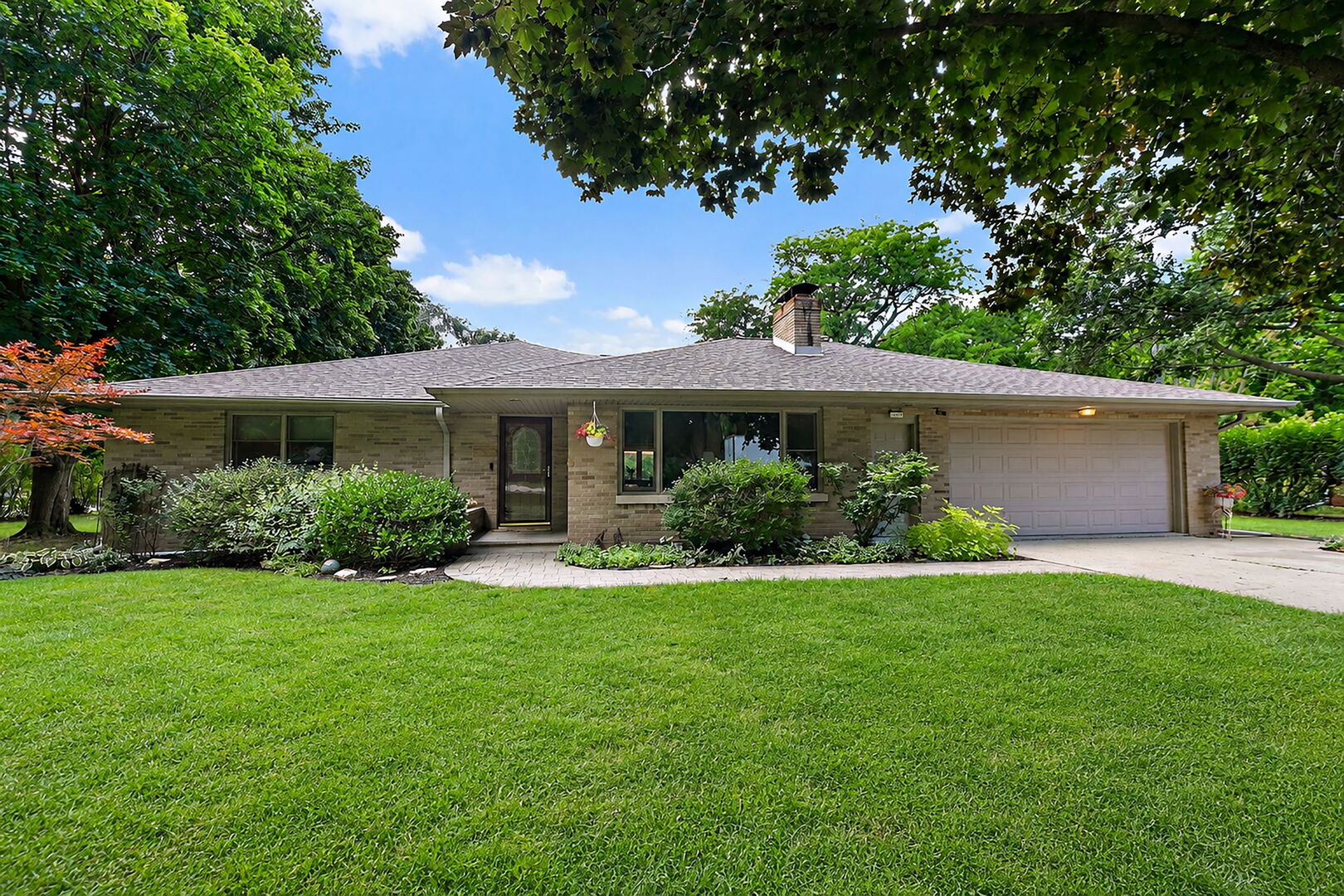 1395 Oakland Drive Property Photo 1