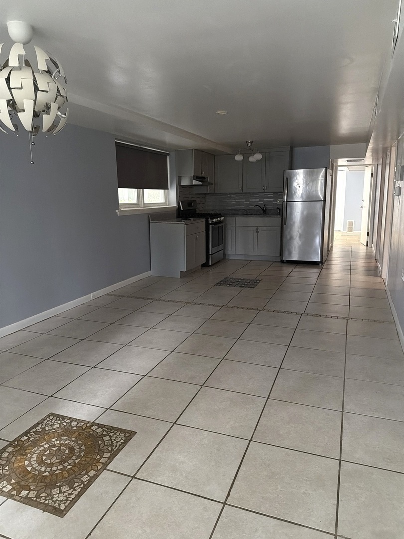 7732 W Addison Street G Property Photo 6