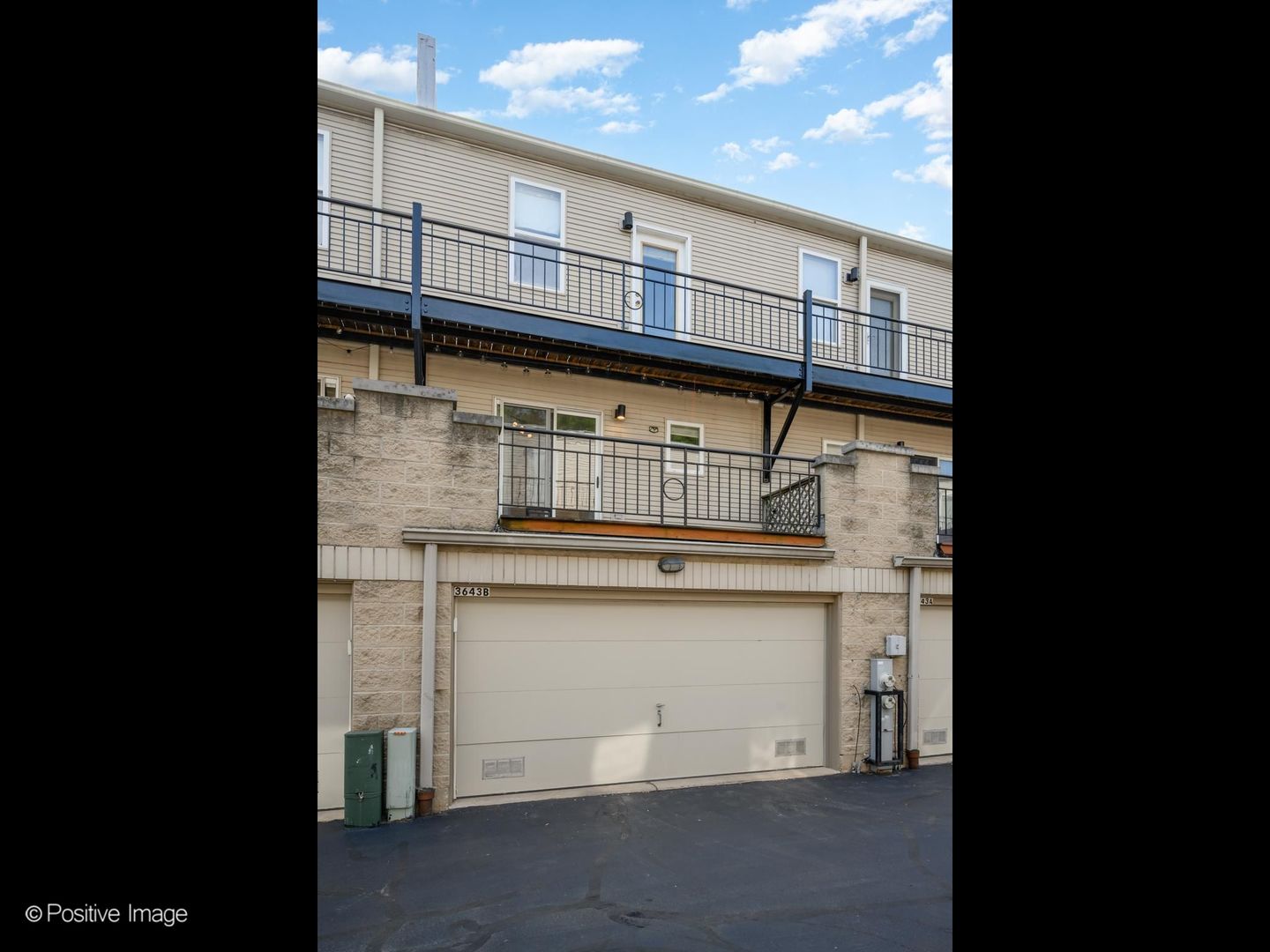 3643 W Cornelia Avenue B Property Photo 28