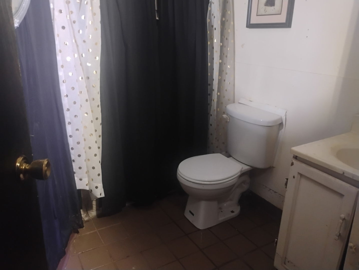 2314 Charles Street Property Photo 5