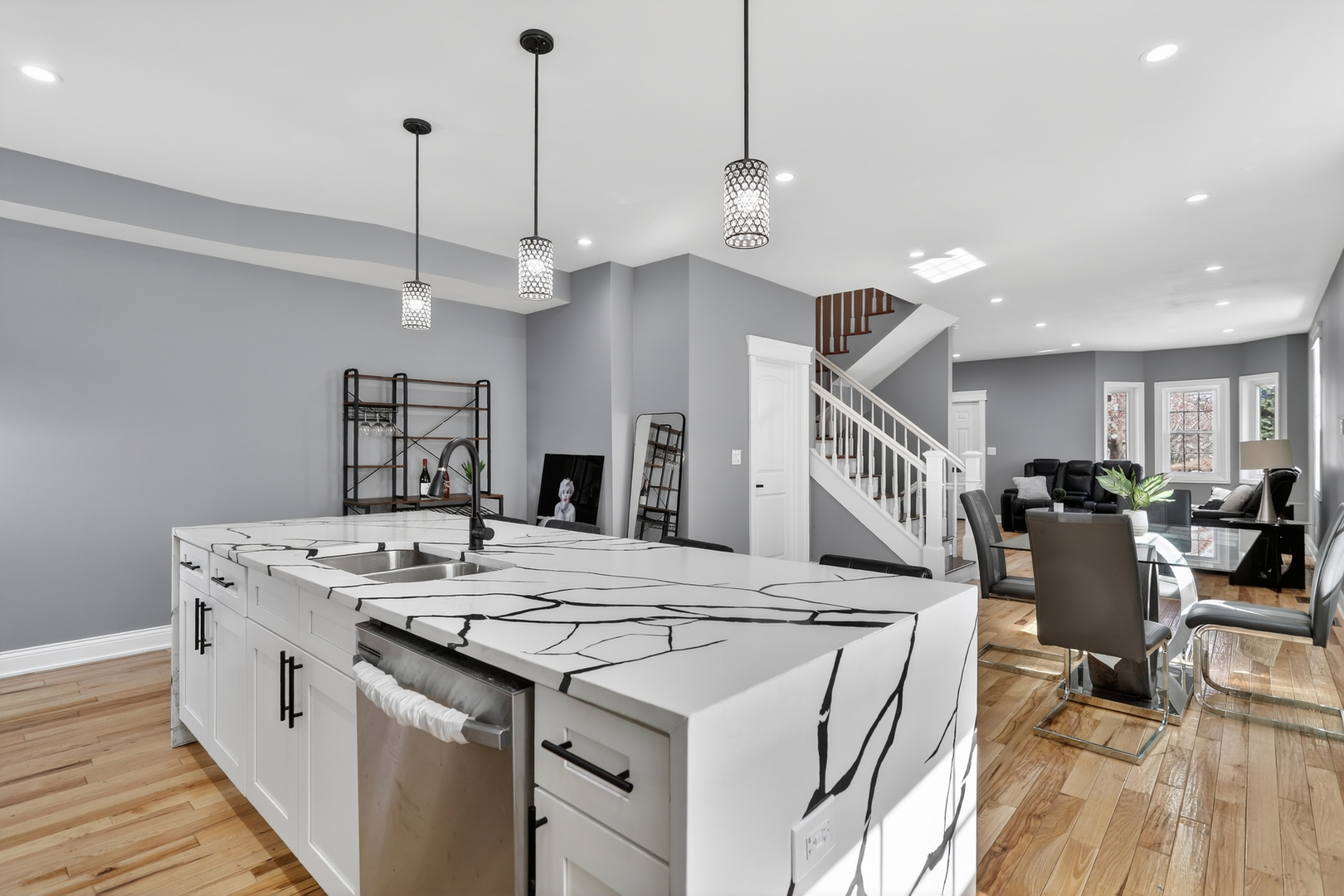 1610 S Fifth Avenue Property Photo 8