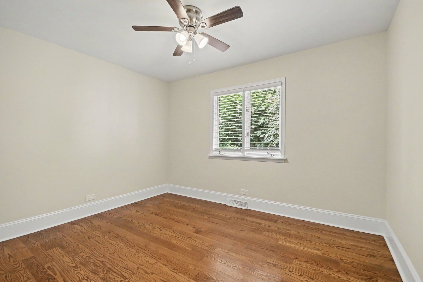 615 E Bailey Road Property Photo 12