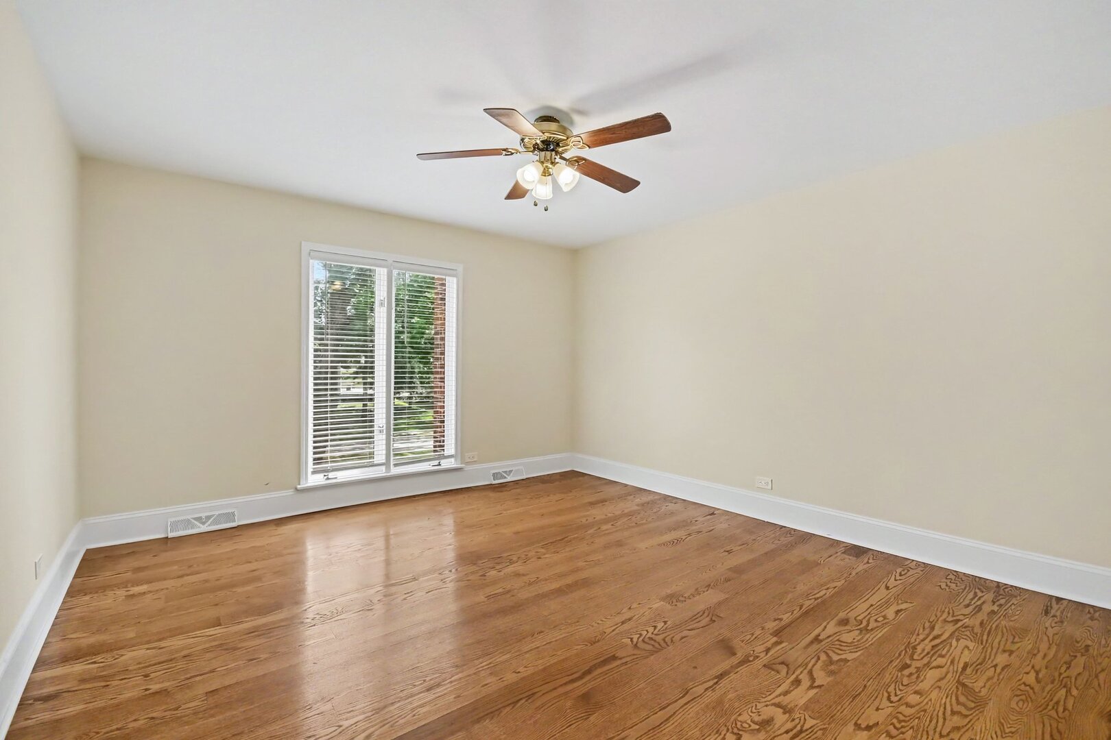 615 E Bailey Road Property Photo 20