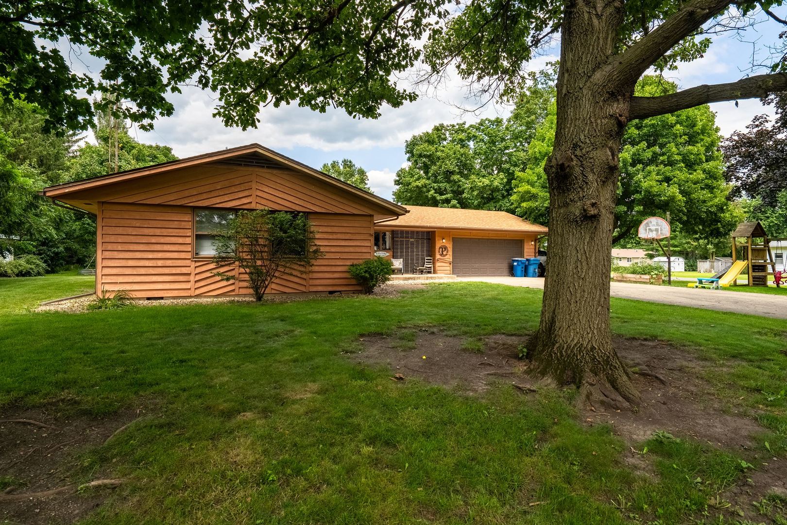 204 E Koopman Drive Property Photo 26