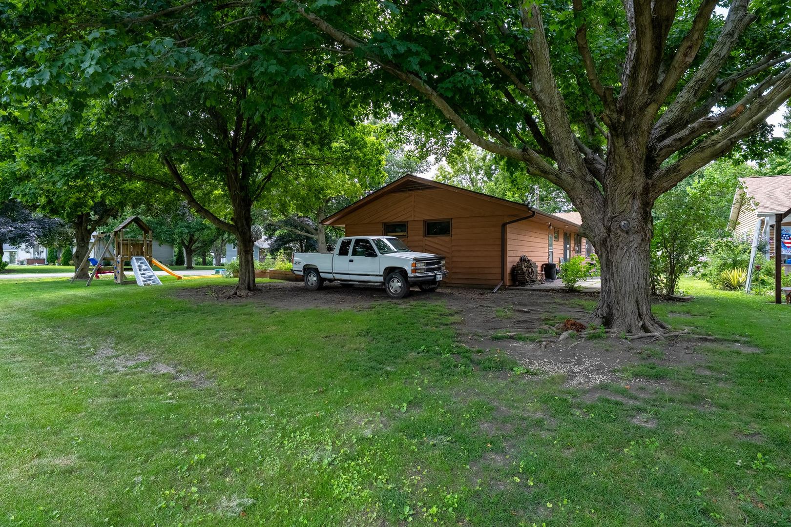 204 E Koopman Drive Property Photo 31