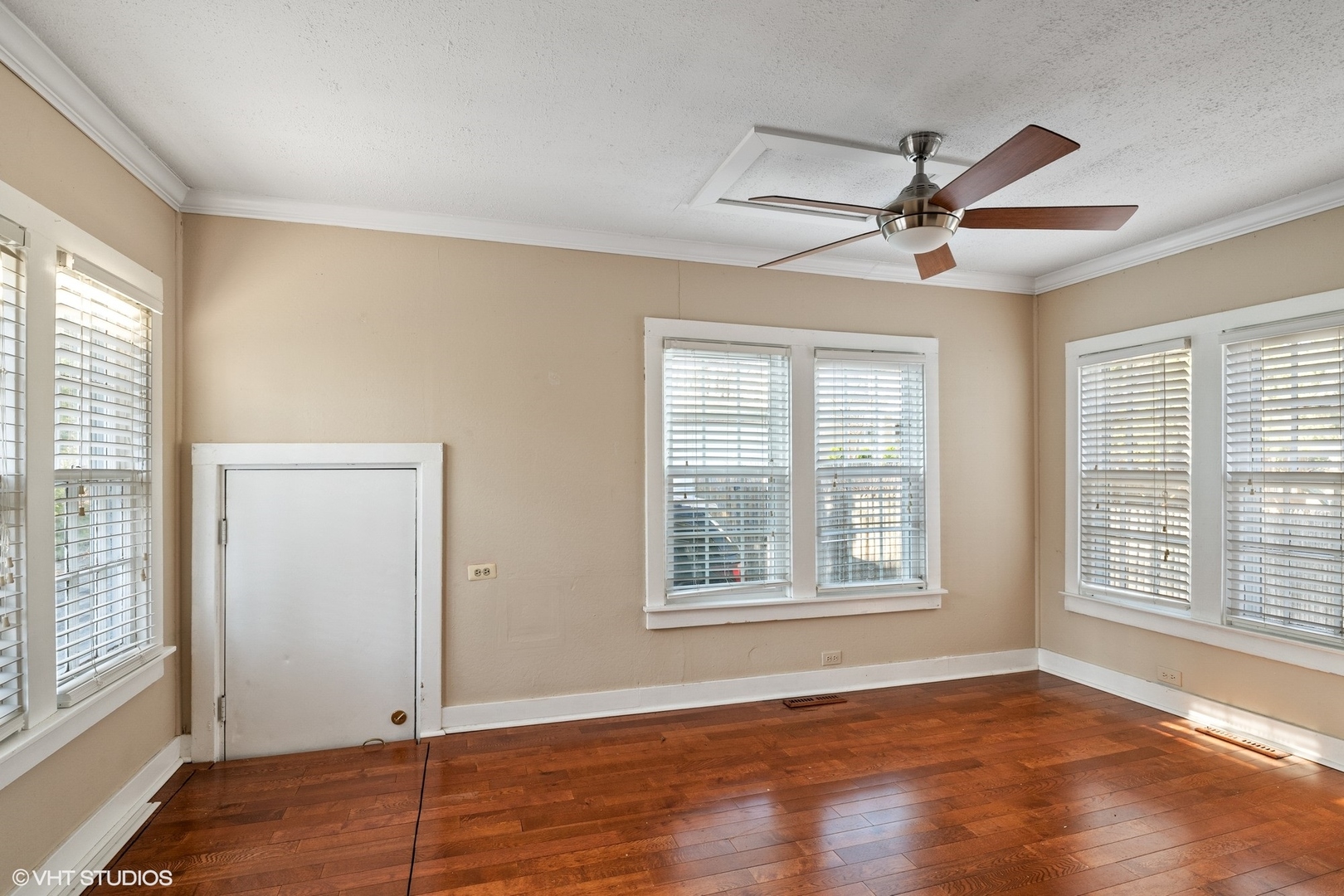 12714804 Property Photo 4