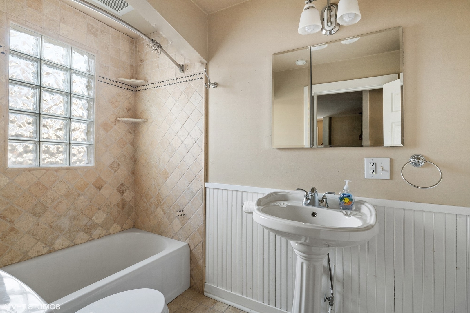 12714804 Property Photo 7