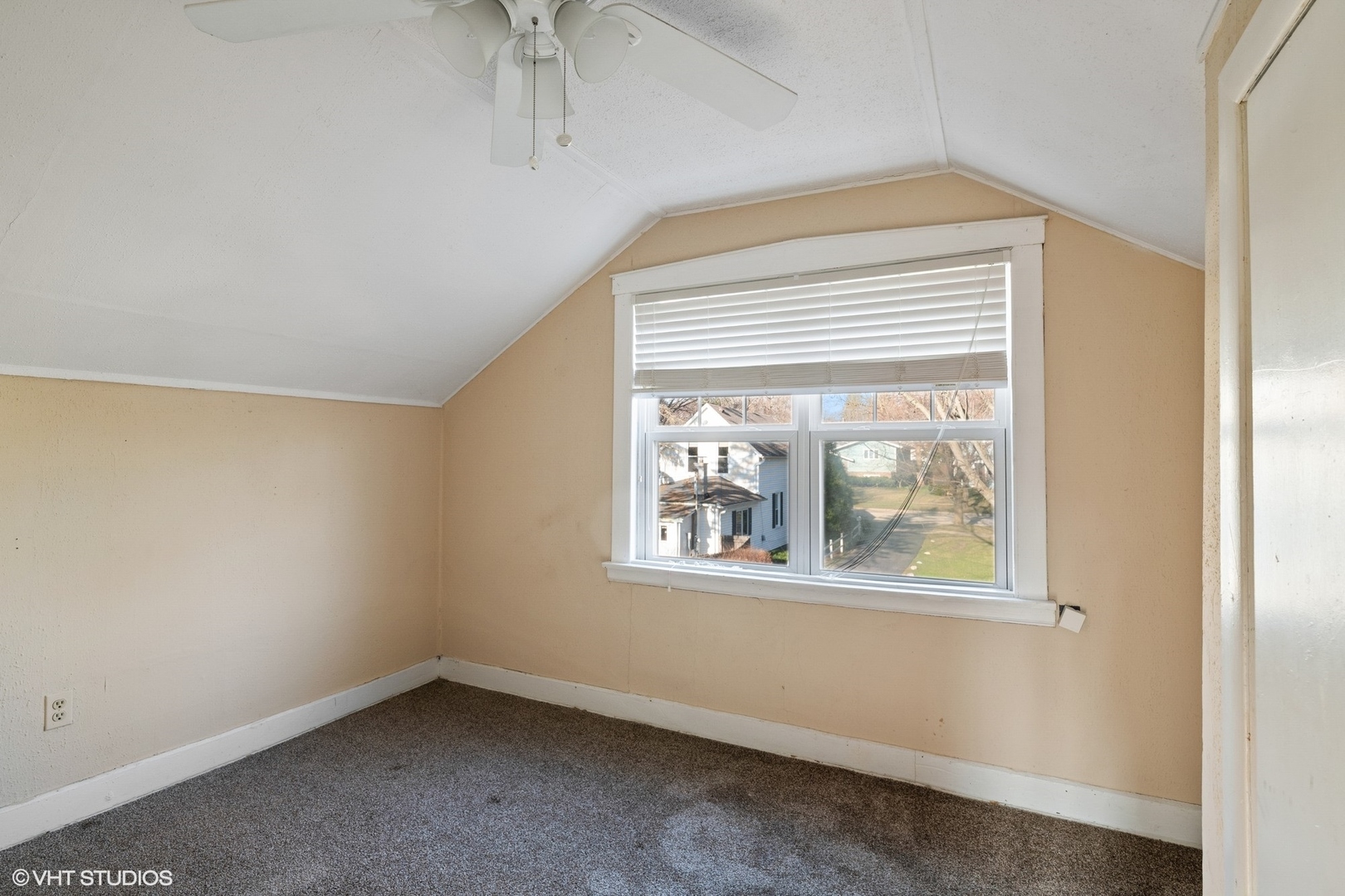 12714804 Property Photo 10