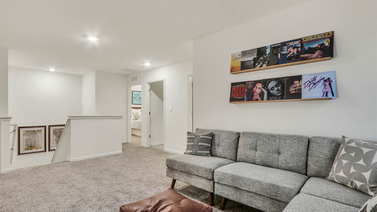 10047 Edgebrook Lane Property Photo 11