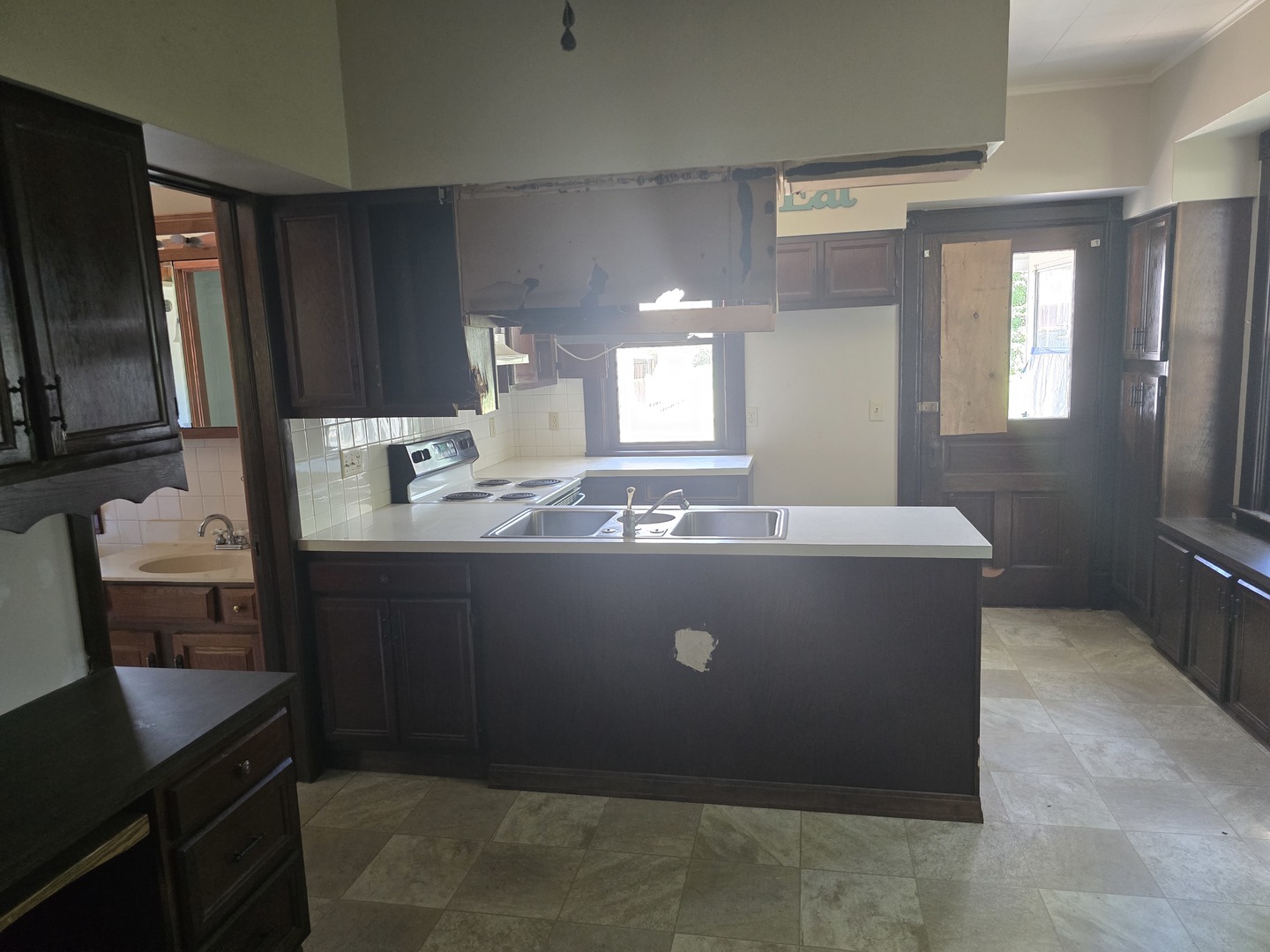 24560 Valley Drive Property Photo 2
