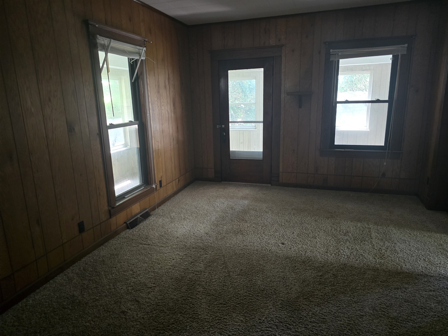 24560 Valley Drive Property Photo 8