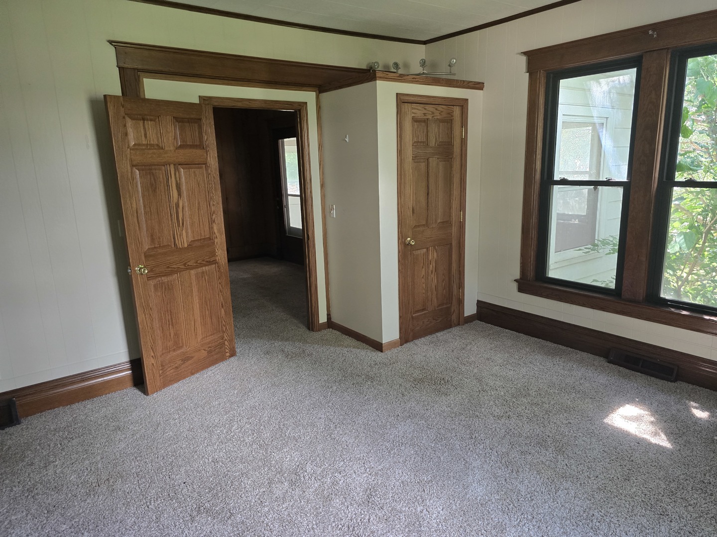 24560 Valley Drive Property Photo 11