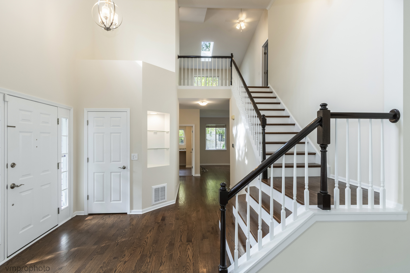1428 Somerset Court Property Photo 7