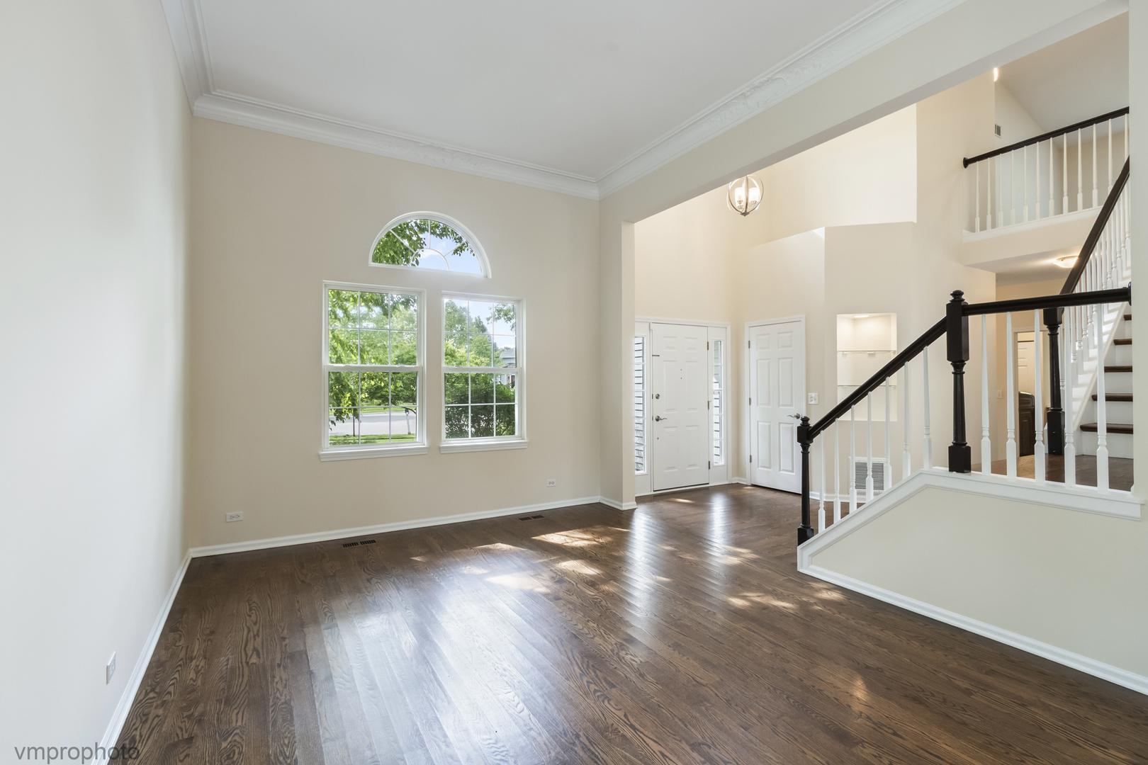 1428 Somerset Court Property Photo 8