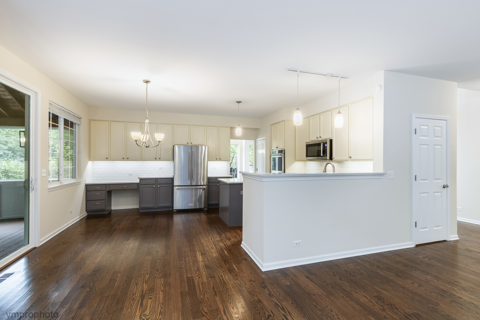 1428 Somerset Court Property Photo 17