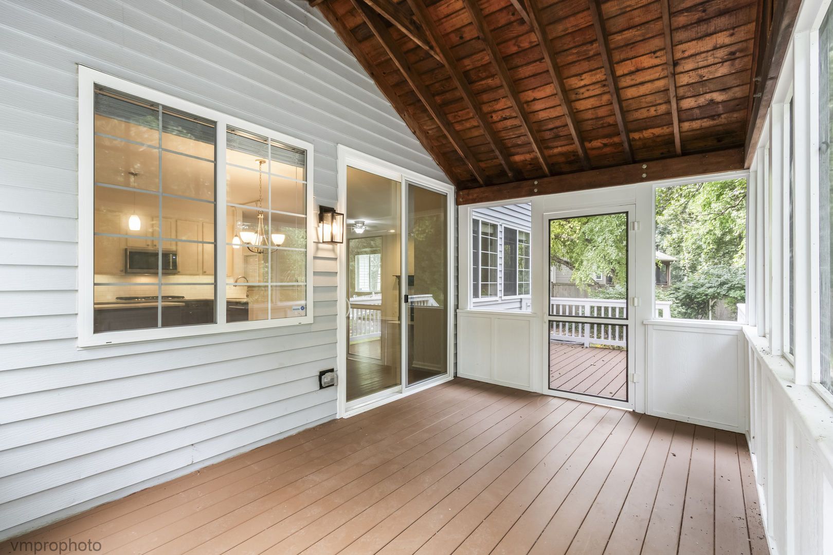 1428 Somerset Court Property Photo 28