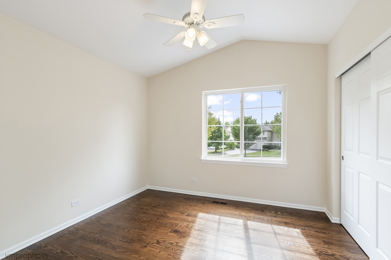 1428 Somerset Court Property Photo 36