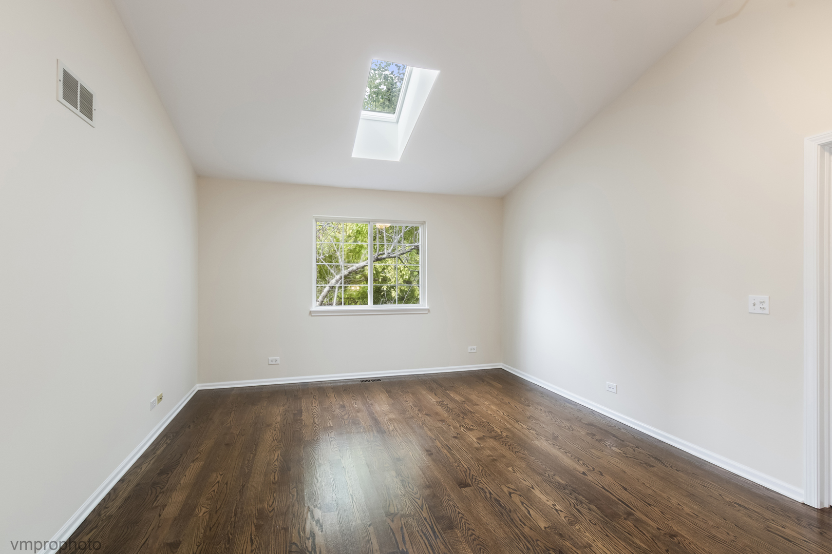 1428 Somerset Court Property Photo 40