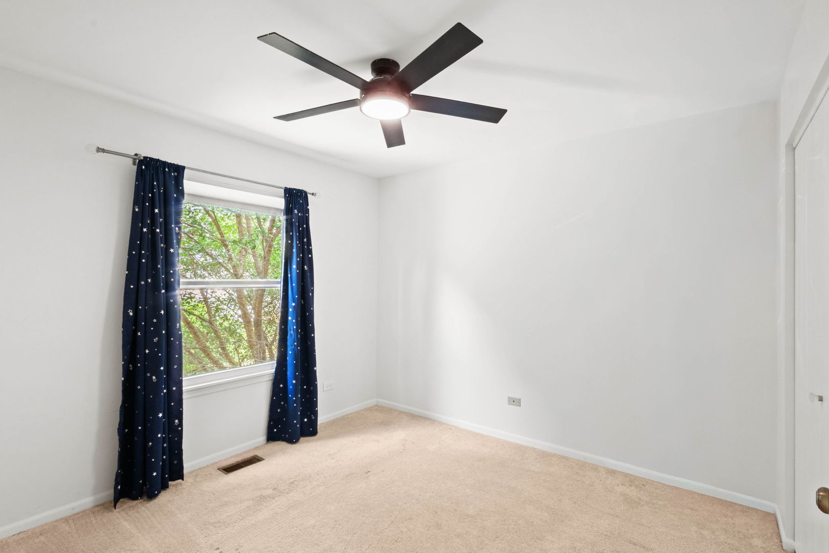 912 Matthew Court Property Photo 22