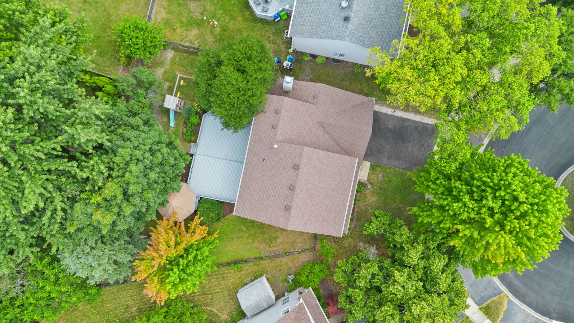 912 Matthew Court Property Photo 53
