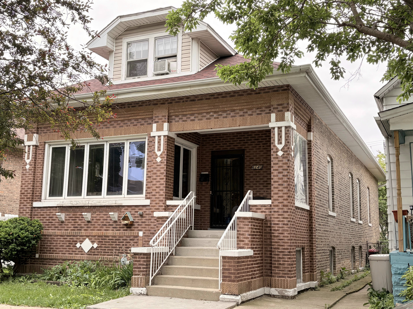 6140 S 75th Avenue Property Photo 1