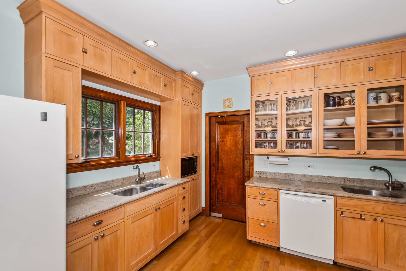 525 Wisner Street Property Photo 11