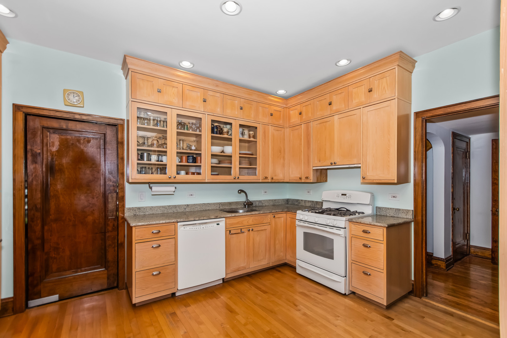 525 Wisner Street Property Photo 12