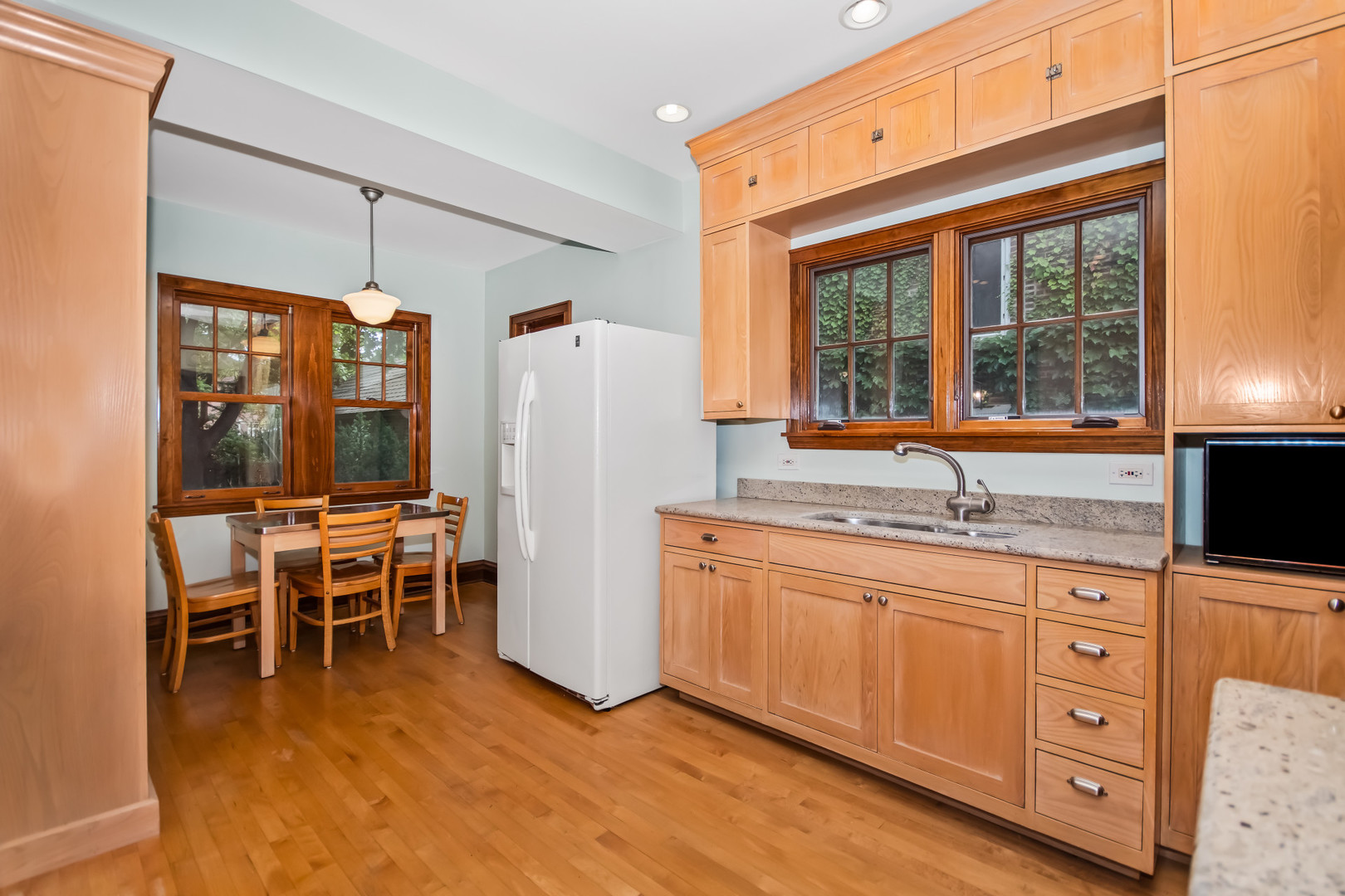 525 Wisner Street Property Photo 13