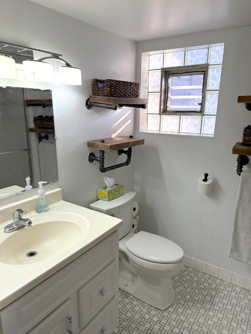 2706 S Hillock Avenue Property Photo 21
