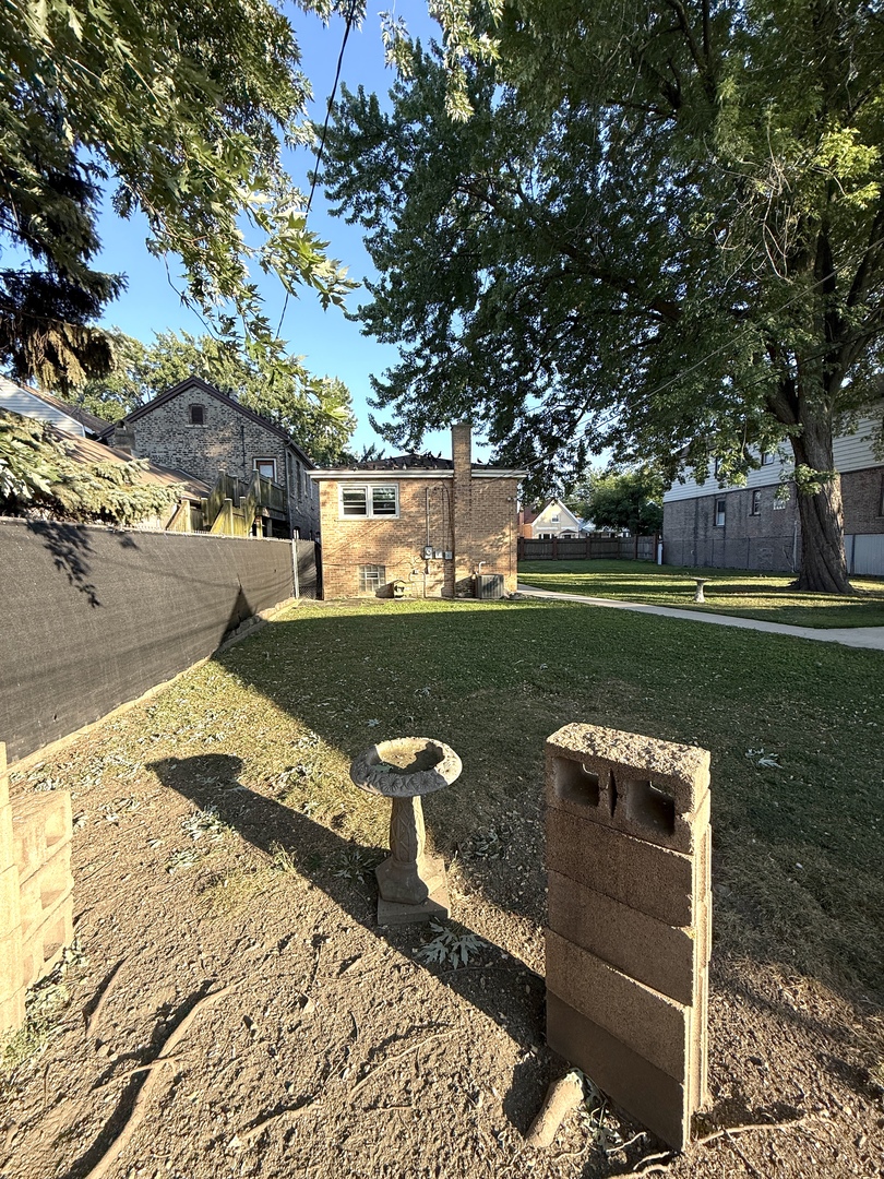 2706 S Hillock Avenue Property Photo 28