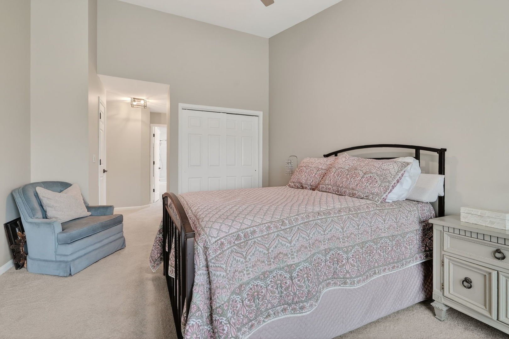 962 Shoreline Road 898 Property Photo 10