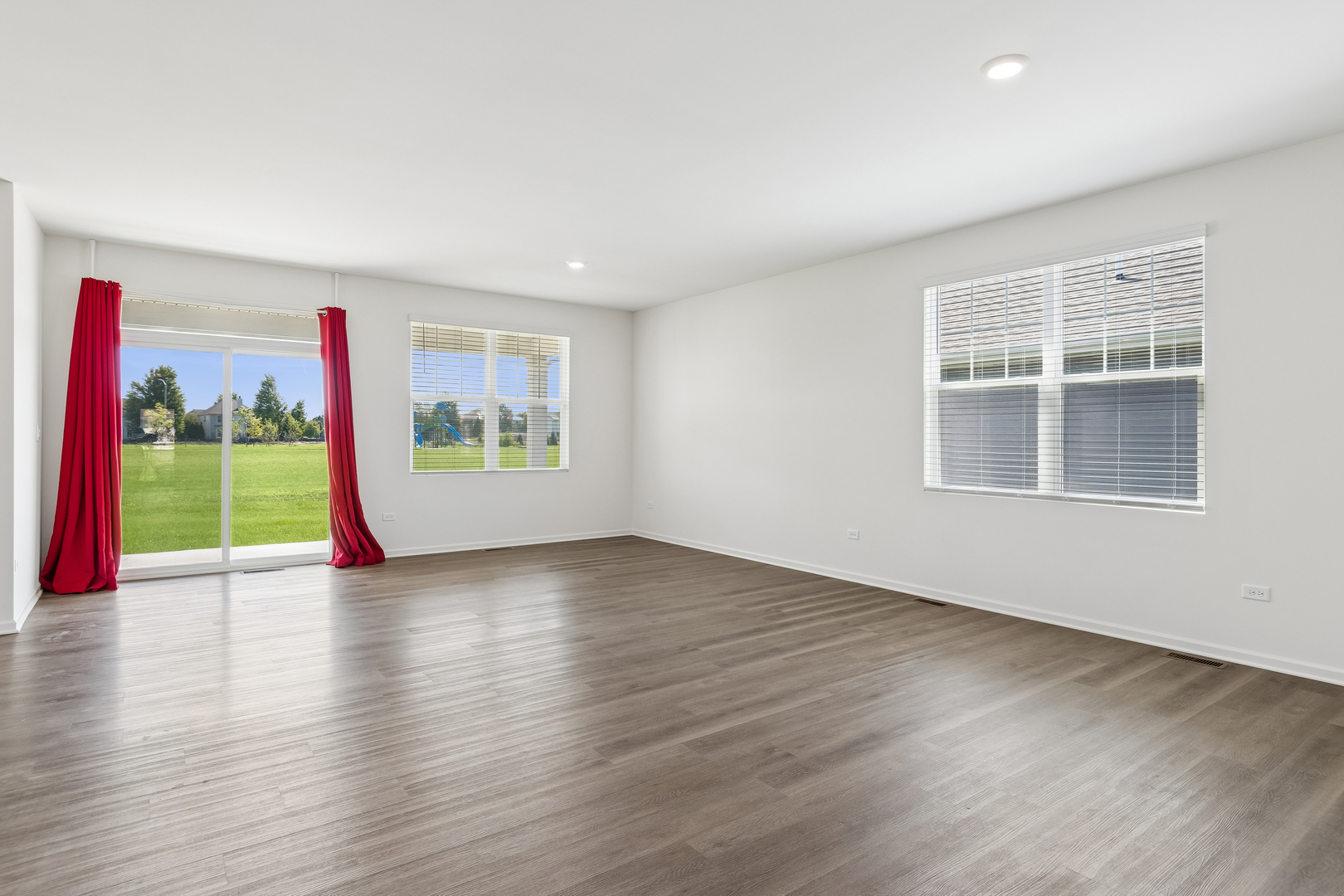 14723 S Greenbriar Drive Property Photo 6